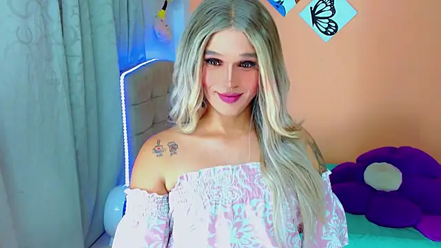 Snapshot of TaylorMon chatting on November 2025 01:27:02 AM TaylorMon online show from November 2025 01:27:02 AM