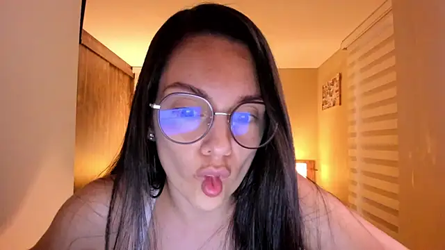 Snapshot of anabel_025 chatting on March 2025 10:05:02 PM anabel 025 online show from March 2025 10:05:02 PM