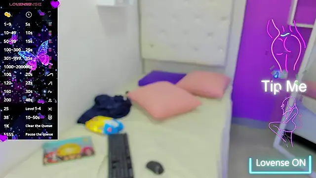 Alanna hot3 online show from January 2025 07:18:01 PM