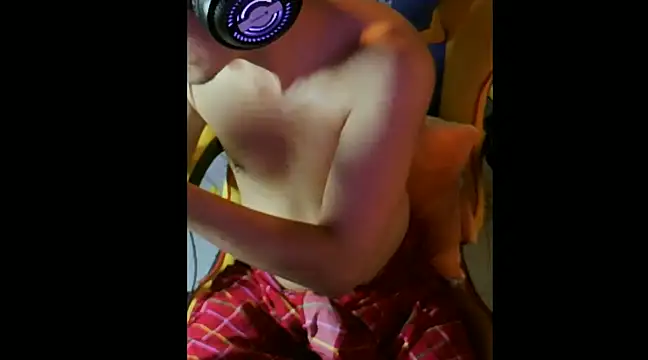 cloudyth1994 online show from December 2024 03:52:01 PM