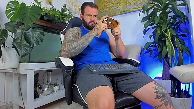 Johnnygrayson1 online show from April 2026 01:37:02 AM