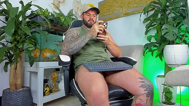 Johnnygrayson1 online show from May 2026 12:04:01 AM