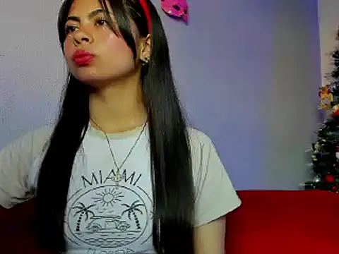 Snapshot of sallome21 chatting on December 2024 09:20:02 PM sallome21 online show from December 2024 09:20:02 PM