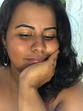 Snapshot of lollitta-33677 chatting on February 2025 05:40:01 AM lollitta-33677 online show from February 2025 05:40:01 AM