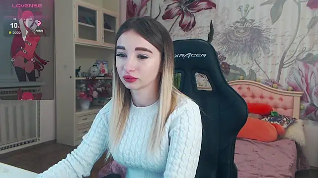 Snapshot of Viky_Love_ chatting on December 2024 05:48:01 AM Viky Love online show from December 2024 05:48:01 AM