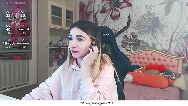 Snapshot of Viky_Love_ chatting on December 2024 06:01:01 AM Viky Love online show from December 2024 06:01:01 AM