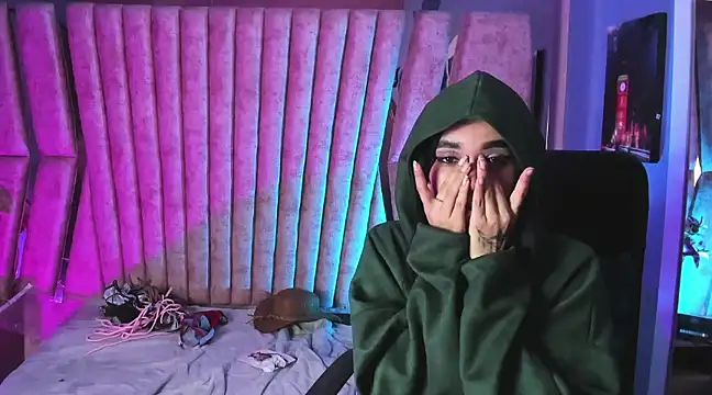 Snapshot of Jasmin_Skinny chatting on March 2025 09:36:02 AM Jasmin Skinny online show from March 2025 09:36:02 AM