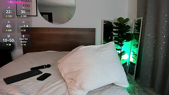 Isaa Coleman  online show from March 2025 01:45:01 AM