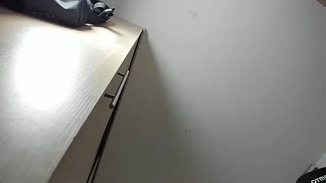 Snapshot of mateoleonee chatting on December 2025 08:17:01 PM mateoleonee online show from December 2025 08:17:01 PM