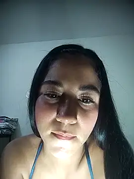 Snapshot of Valeriarousee chatting on October 2025 02:12:02 AM Valeriarousee online show from October 2025 02:12:02 AM