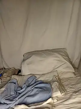 Snapshot of sexxylucia chatting on January 2025 09:23:02 AM sexxylucia online show from January 2025 09:23:02 AM