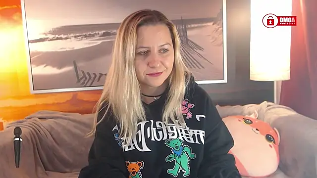 Snapshot of BigBoobsARRI chatting on December 2024 10:42:02 PM BigBoobsARRI online show from December 2024 10:42:02 PM