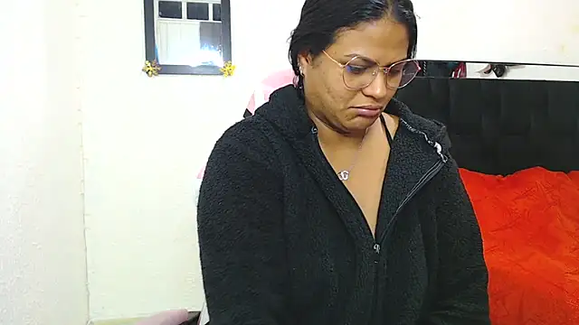 SweetAlmaa online show from February 2025 09:46:02 AM