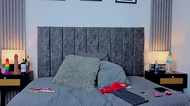 Ema Stone65 online show from October 2025 10:01:01 PM