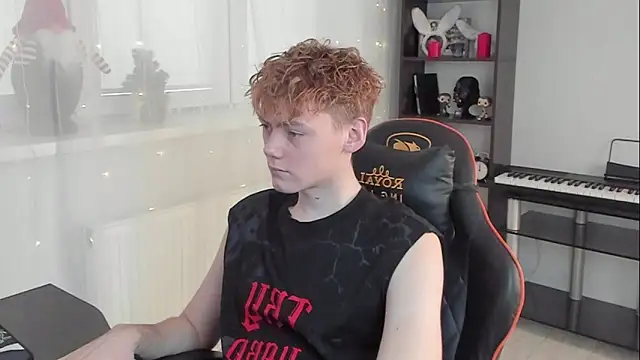 Snapshot of Keytaro chatting on February 2025 01:41:01 PM Keytaro online show from February 2025 01:41:01 PM