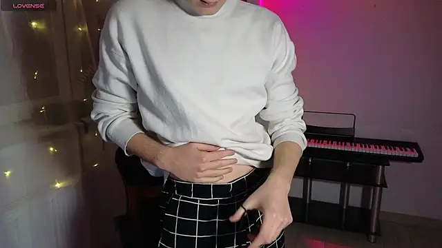 Snapshot of Keytaro chatting on March 2025 07:43:02 PM Keytaro online show from March 2025 07:43:02 PM