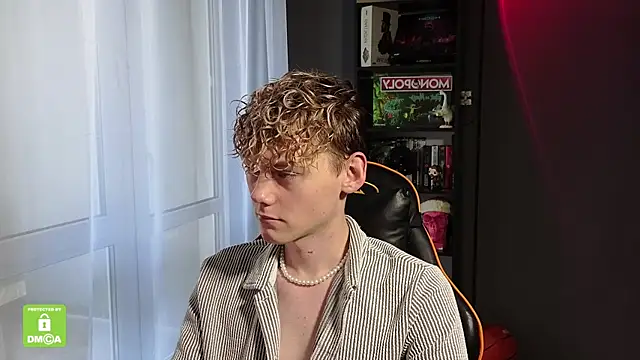 Snapshot of Keytaro chatting on October 2025 11:55:01 AM Keytaro online show from October 2025 11:55:01 AM