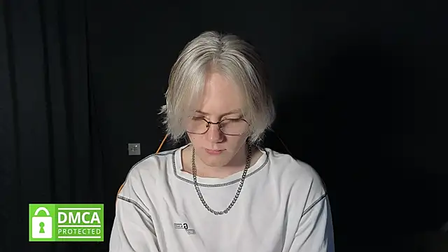 Keytaro online show from May 2026 03:17:01 PM