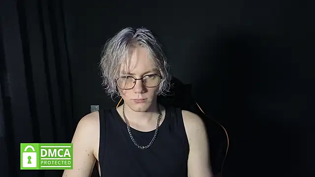 Keytaro online show from May 2026 03:20:02 PM