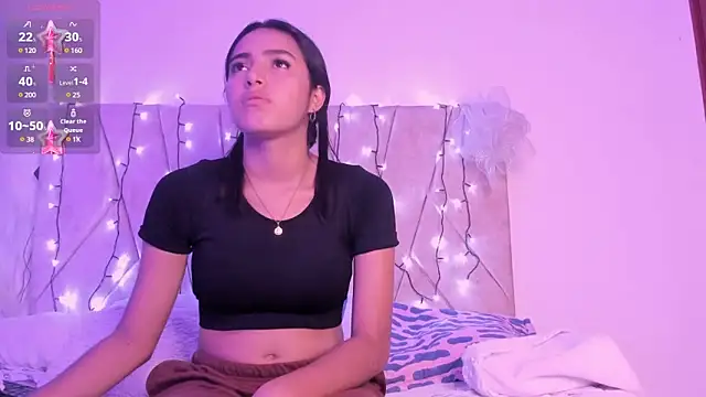 Snapshot of Kaela18 chatting on December 2024 01:29:01 PM Kaela18 online show from December 2024 01:29:01 PM