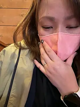 Snapshot of annna_annna_2024 chatting on April 2026 02:17:02 AM annna annna 2024 online show from April 2026 02:17:02 AM