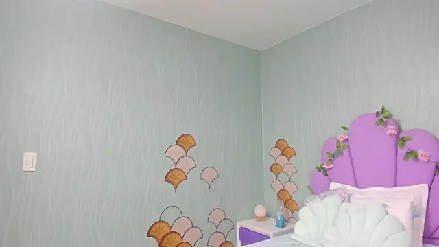 Isa little4u online show from December 2024 11:31:02 AM