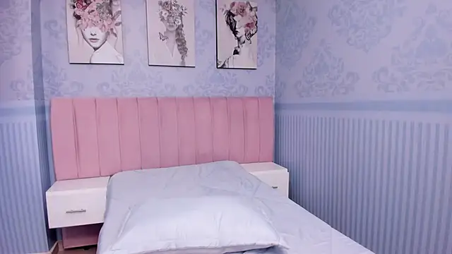 Isa little4u online show from January 2025 09:34:01 PM