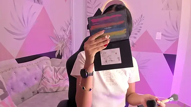 Isa little4u online show from March 2025 01:40:02 PM