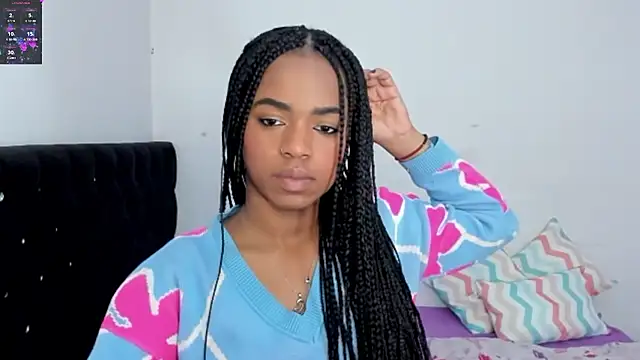 Snapshot of Marce_22 chatting on February 2025 10:20:02 PM Marce 22 online show from February 2025 10:20:02 PM