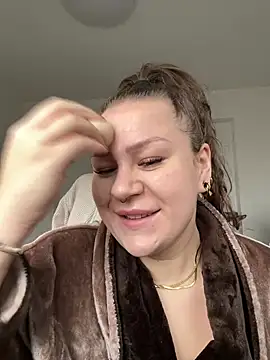 Snapshot of Fancy-Francy chatting on February 2025 09:54:01 AM Fancy-Francy online show from February 2025 09:54:01 AM