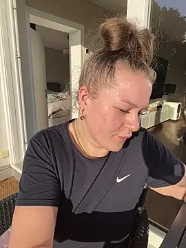 Snapshot of Fancy-Francy chatting on March 2025 03:35:01 PM Fancy-Francy online show from March 2025 03:35:01 PM