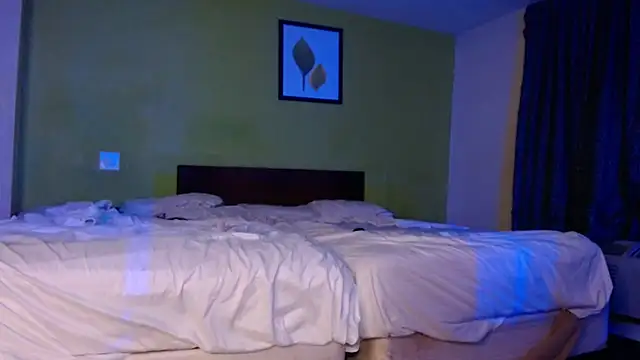 UnCuTupTheBuTT online show from March 2026 05:44:01 AM