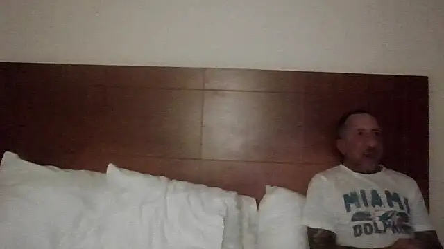 Snapshot of LillyysAllYours chatting on November 2025 08:47:02 AM LillyysAllYours online show from November 2025 08:47:02 AM