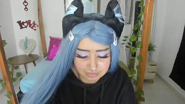 lussyevans24 online show from March 2025 03:40:01 AM