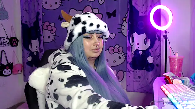 lussyevans24 online show from October 2025 05:17:01 AM