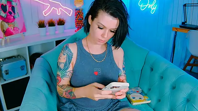 My toys pink online show from September 2025 10:56:02 PM