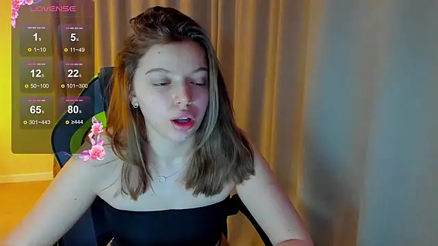 Snapshot of Nicky_Rosee chatting on February 2026 01:01:02 AM Nicky Rosee online show from February 2026 01:01:02 AM