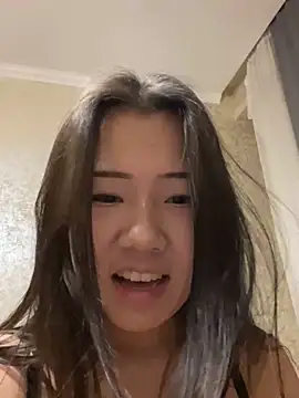 Snapshot of Kim_SLO chatting on December 2024 08:25:02 PM Kim SLO online show from December 2024 08:25:02 PM