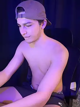 cybercosmiiic online show from February 2026 09:35:01 PM