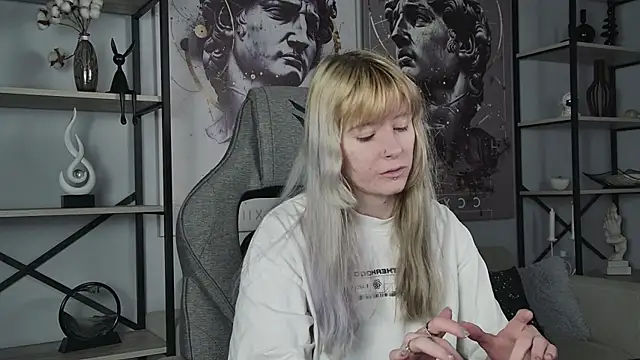 LexiWenford online show from June 2026 03:40:01 AM