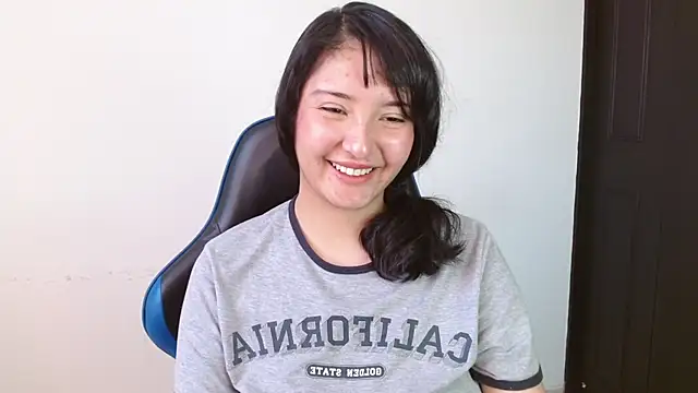 alexaa08 online show from June 2026 09:30:01 PM