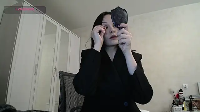 Devil Goddess online show from May 2026 04:37:02 PM