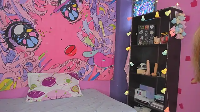 kittyzenn online show from December 2024 05:11:01 PM