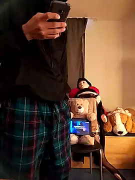 Snapshot of Dennis_2024 chatting on January 2025 08:04:01 AM Dennis 2024 online show from January 2025 08:04:01 AM