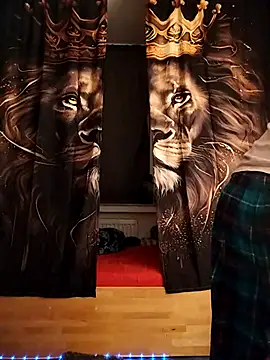 Snapshot of Dennis_2024 chatting on February 2025 10:42:02 PM Dennis 2024 online show from February 2025 10:42:02 PM