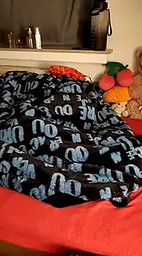 Snapshot of Dennis_2024 chatting on March 2025 02:36:02 AM Dennis 2024 online show from March 2025 02:36:02 AM