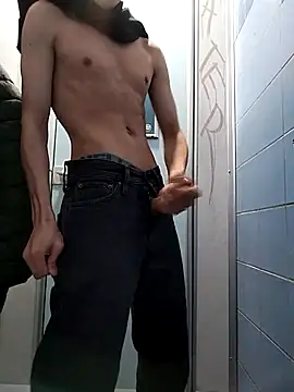 Snapshot of Dennis_2024 chatting on October 2025 09:41:01 PM Dennis 2024 online show from October 2025 09:41:01 PM