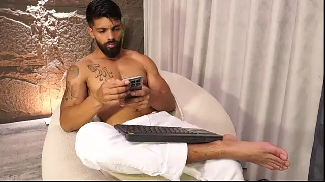 DannSaenz online show from April 2026 06:50:01 PM