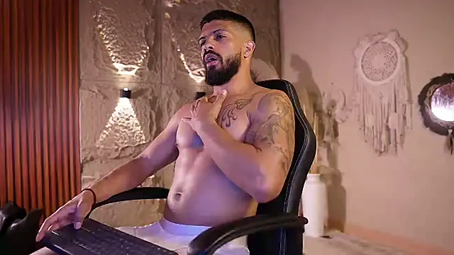 DannSaenz online show from July 2026 01:37:02 PM
