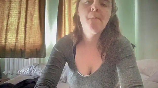 Diamond Tyler online show from June 2026 05:27:02 AM